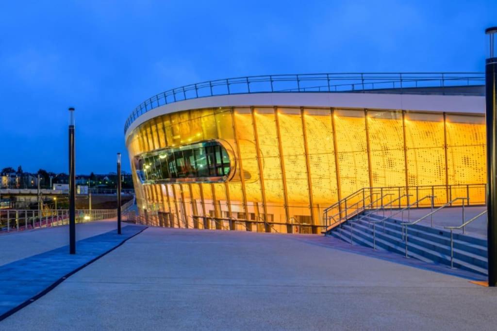 Studio 1 Chartres Gare Et Colisee A 100M المظهر الخارجي الصورة